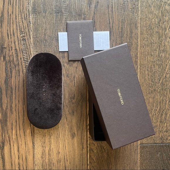 TOM FORD SUNGLASSES - Picture 10 of 10